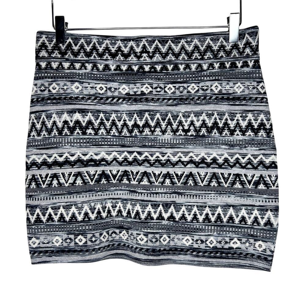 Krimson Klover Jelena Skirt Medium Mini Bodycon Black Geometric Stretch Knit